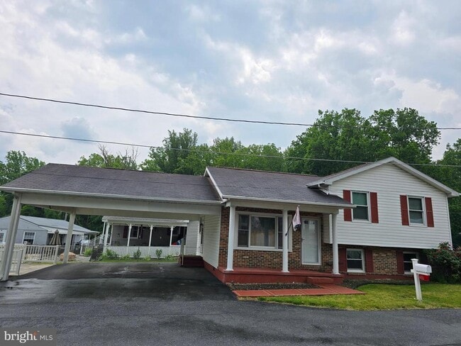 property at 4 S Altamont Ave