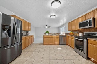 5454 Cilantro Ln in Baytown, TX - Building Photo - Building Photo