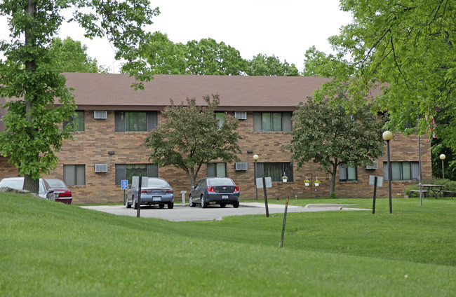 Rockford Manor Apartments in Rockford, MN - Building Photo - Building Photo