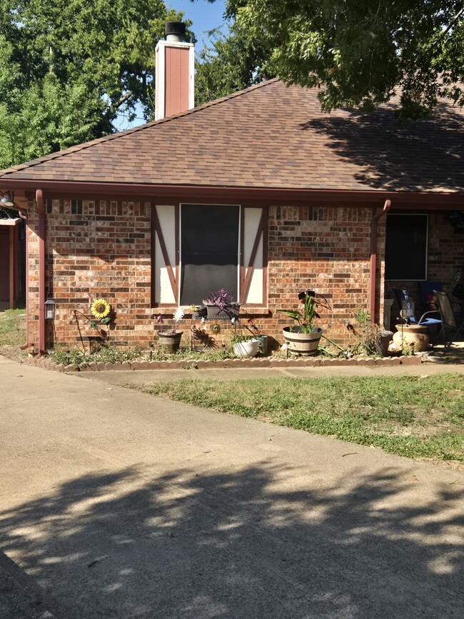 property at 7738 Staci Ct