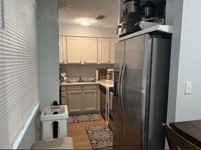 1212 Doris Ave, Unit 1212 in Tavares, FL - Building Photo - Building Photo