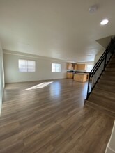 11312 Huston St in Los Angeles, CA - Building Photo - Building Photo