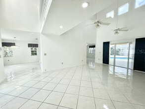 10579 Pebble Cove Ln in Boca Raton, FL - Foto de edificio - Building Photo