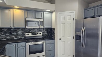 953 N Wolfsburg Ave in Meridian, ID - Building Photo - Building Photo