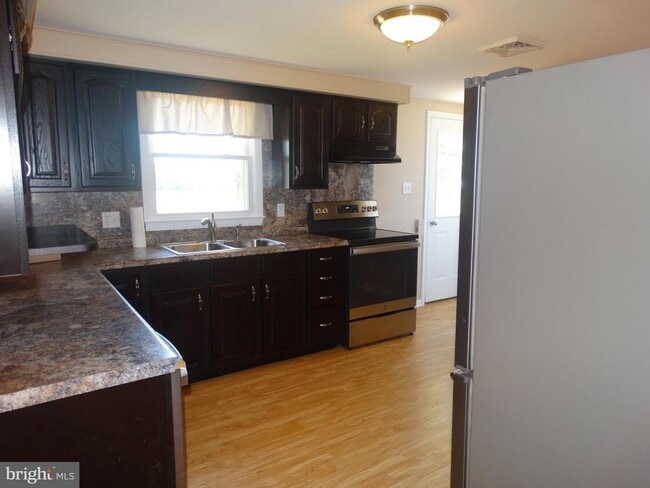 9496 Garnes Rd in Mercersburg, PA - Building Photo - Building Photo