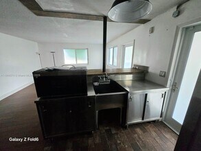 1715 Wiley St in Hollywood, FL - Building Photo - Building Photo