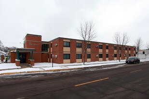 Park Terrace Manor in Hibbing, MN - Building Photo