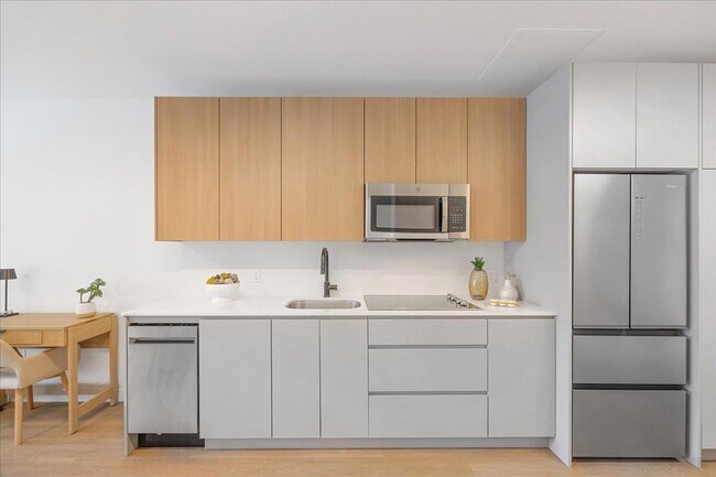 8 Chester Ave-Unit -118 in White Plains, NY - Building Photo - Building Photo