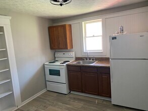 200 S Seminary St in Madisonville, KY - Building Photo - Building Photo