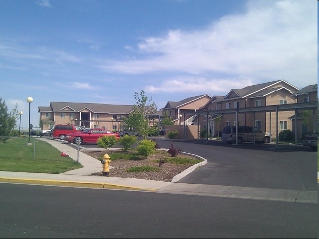 Summerwind Apartments in Ephrata, WA - Building Photo - Building Photo