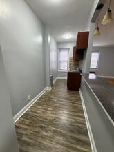 33 S Munn Ave, Unit 2F in East Orange, NJ - Building Photo - Building Photo