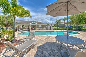2111 Broadway View Ave in Brandon, FL - Building Photo - Building Photo