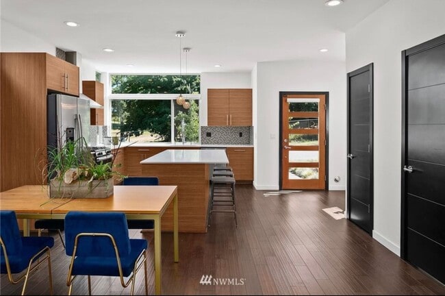 2838 SW Genesee St in Seattle, WA - Building Photo - Building Photo