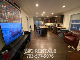 27 Wait St, Unit 27 Wait in Boston, MA - Building Photo