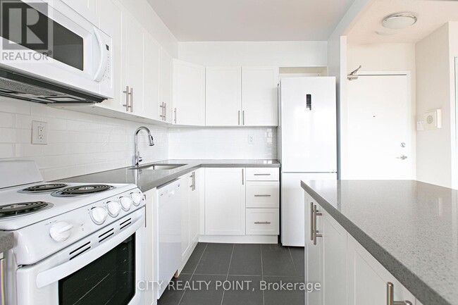 property at 666-2666 Spadina Ave.