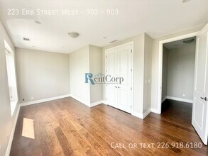 223 Erb St. W in Waterloo, ON - Building Photo - Building Photo