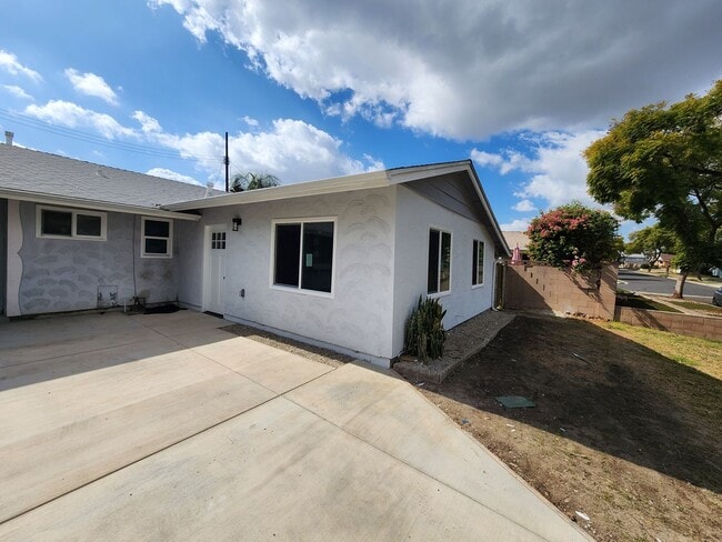 15942 Formby Dr in La Mirada, CA - Building Photo - Building Photo