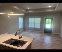 1113 Dahl Rd in Somerset, KY - Building Photo - Building Photo