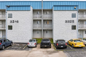 Southvale Terrace Apartments in Springfield, MO - Building Photo - Building Photo