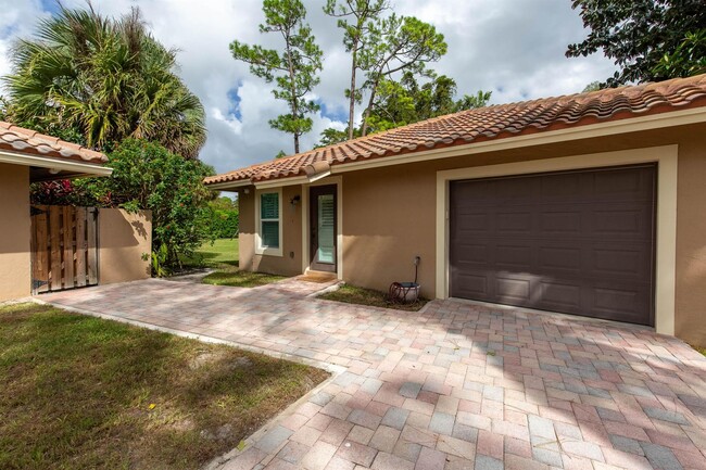 352 Window Rock Dr in Wellington, FL - Building Photo - Building Photo