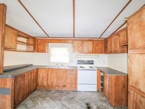 1810 Vales Mill Rd in Pulaski, TN - Building Photo - Building Photo