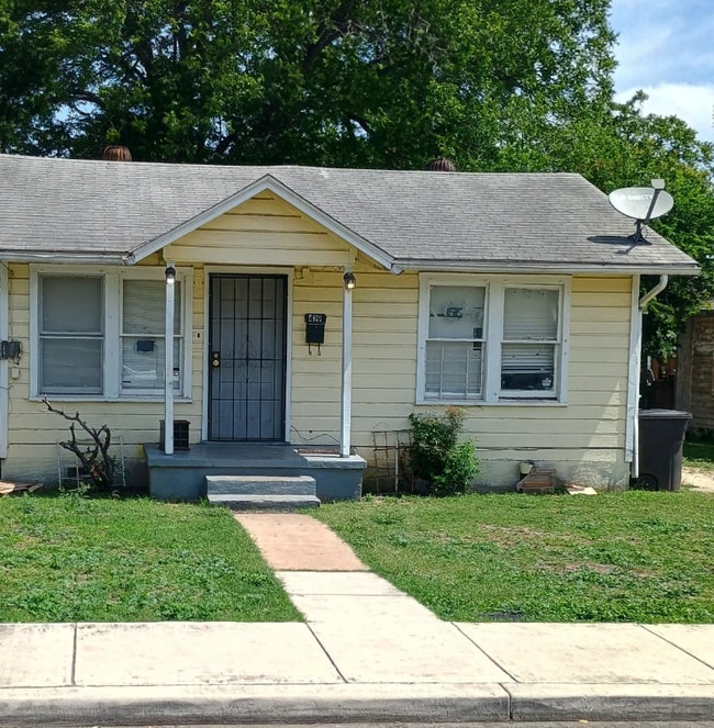 property at 419 Gulf St