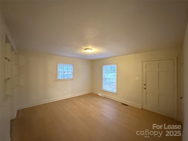 4409 Brooktree Dr in Charlotte, NC - Building Photo - Building Photo