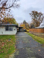 610-612 Berkshire St in Richland, WA - Building Photo