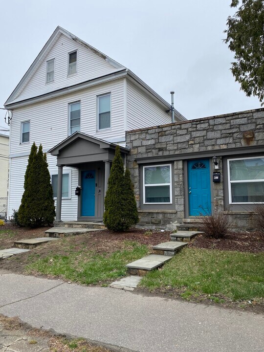 236 Lindley St in Bridgeport, CT - Building Photo