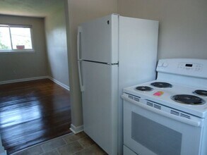708 F Ave SE in Hickory, NC - Building Photo - Building Photo