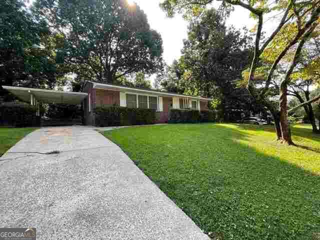 property at 779 Casplan St SW
