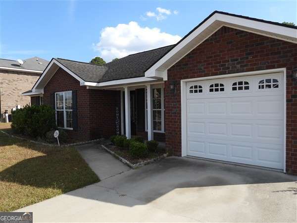 213 Augusta Way in Hinesville, GA - Building Photo - Building Photo