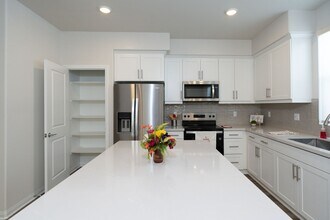 463 Meyer Pl in Upland, CA - Building Photo - Building Photo