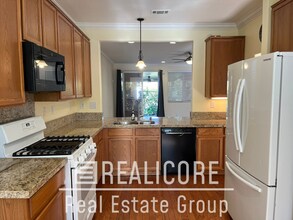 11824 Greenbluff Way in Yucaipa, CA - Building Photo - Building Photo