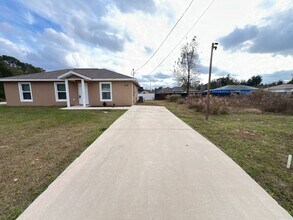 5312 NW 6th Pl in Ocala, FL - Building Photo - Building Photo