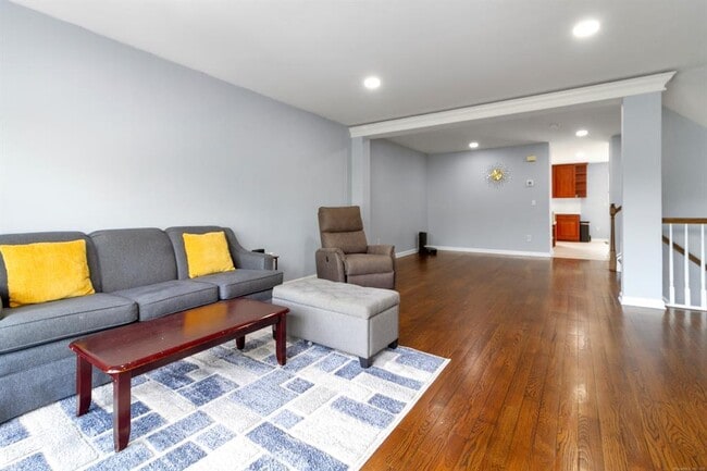 property at 3302 Eaton Ct