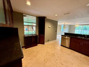 1402 Veracruz Ln in Weston, FL - Building Photo - Building Photo