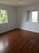 1324 Sutherland St in Los Angeles, CA - Building Photo - Building Photo