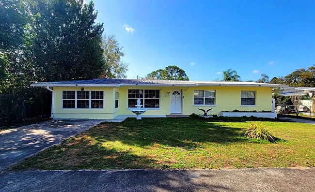 1009 Taseschee Dr in Sebring, FL - Building Photo - Building Photo