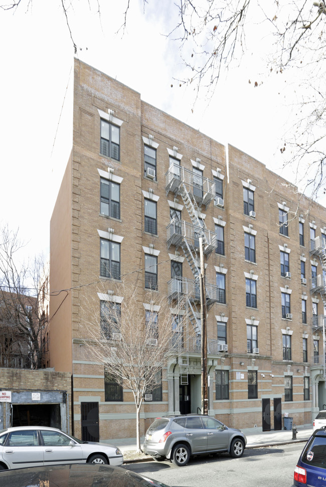 1195 Sherman Ave in Bronx, NY - Building Photo - Building Photo