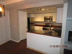 17112 Westgrove Dr in Addison, TX - Building Photo - Building Photo