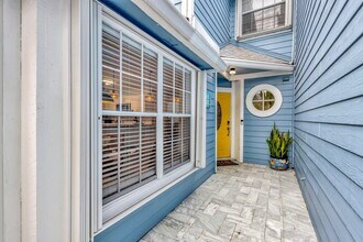 120 Ocean Dunes Cir in Jupiter, FL - Building Photo - Building Photo