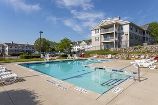 A2 Apartments in Kalamazoo, MI - Building Photo