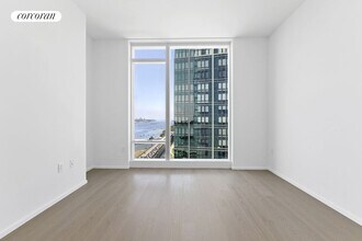 30 Riverside Blvd in New York, NY - Building Photo - Building Photo