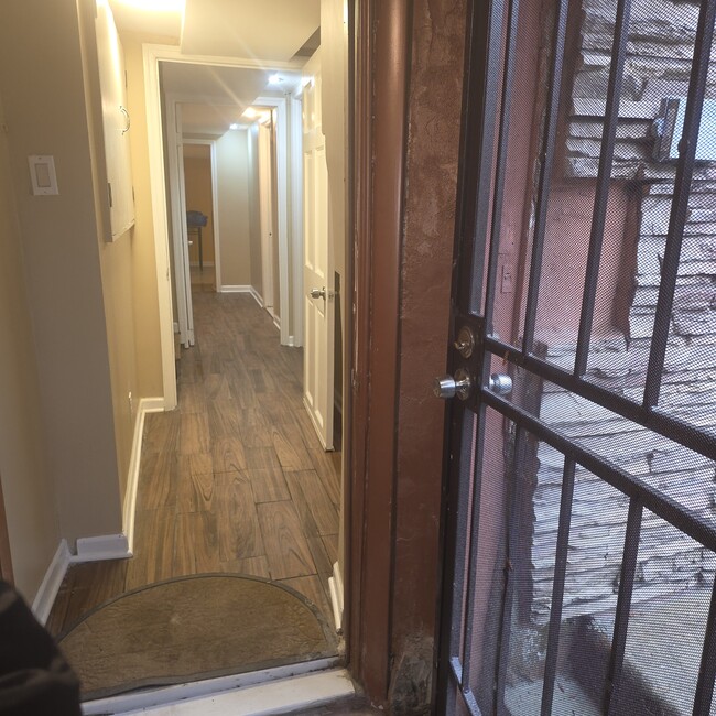 20 Jardine Pl in Brooklyn, NY - Building Photo - Building Photo