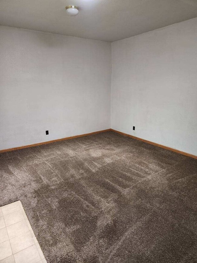 109 Grand Ave E in Grand Meadow, MN - Building Photo - Building Photo