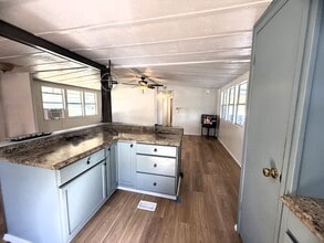 115 Torch Terrace in North Fort Myers, FL - Building Photo - Building Photo