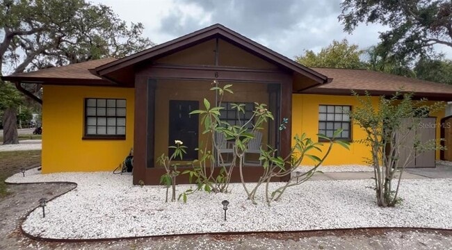 property at 6 Bayou Ln