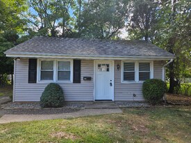 149 Walnut St in Piscataway, NJ - Building Photo