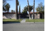 Shangri La Apartments in Riverside, CA - Foto de edificio - Building Photo